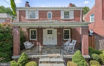 Building Photo - 4413 Butterworth Pl NW