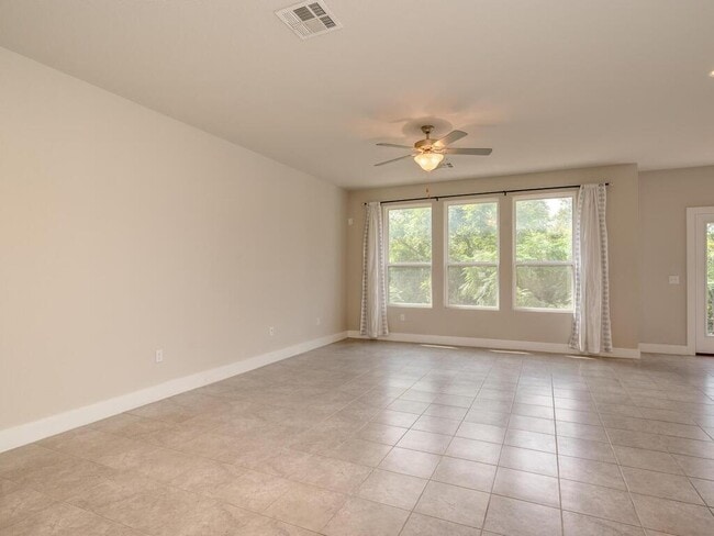 Building Photo - 305 Bridgeford Dr