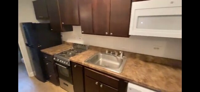 Foto del edificio - 1743 W Bryn Mawr Ave