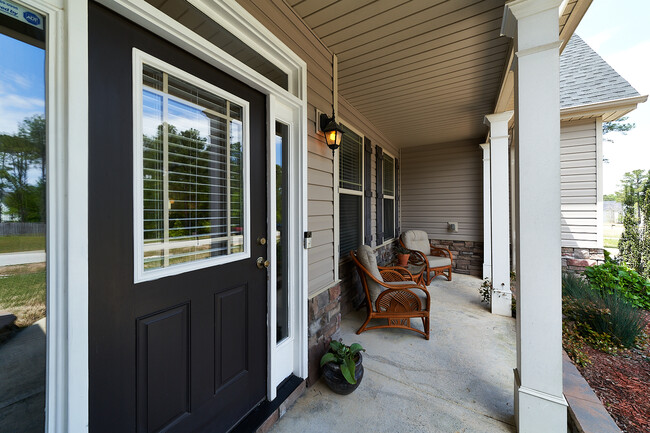 Front porch - 225 Skycroft Dr