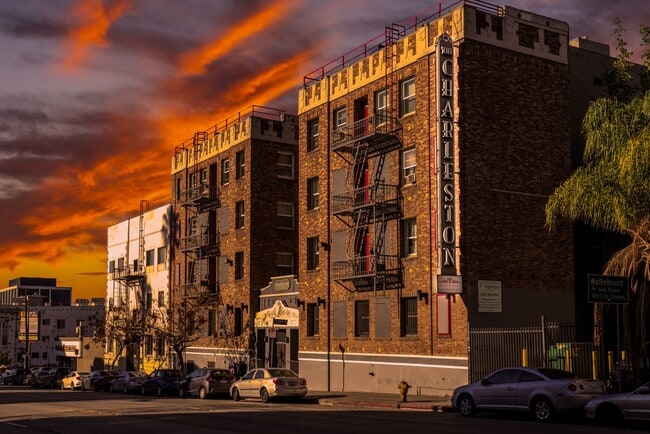 Building Photo - The Charleston Apartments- Great Studio and One Bedroom Apartment Home for Rent Near Downtown LA!