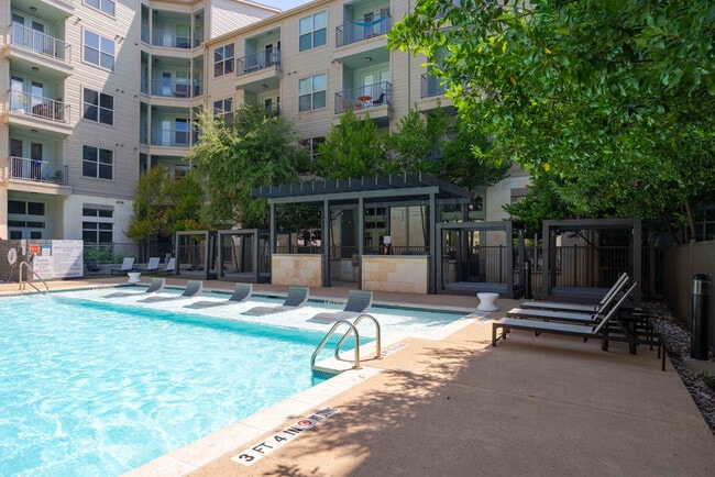 Foto del edificio - Tree