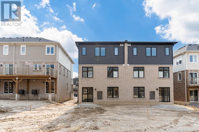 Building Photo - 32 Wagon Ln