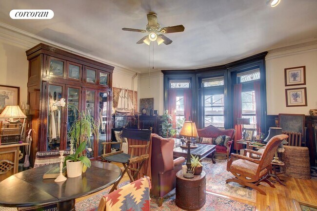 Foto del edificio - 9 W 69th St