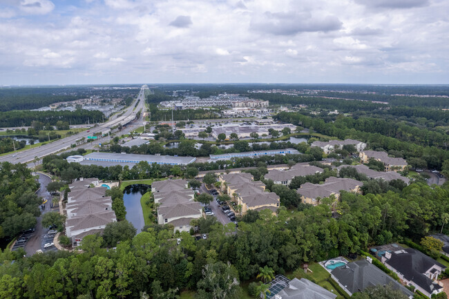 Foto aérea - Avanti Condominiums