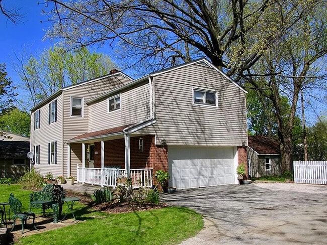 Photo - 1771 E 234th St House