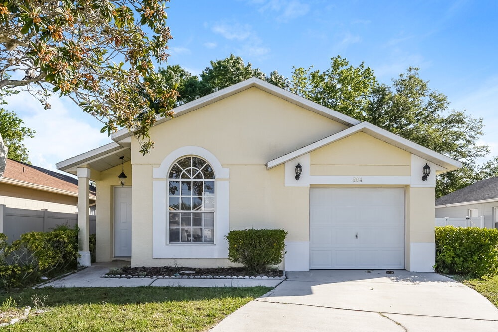 Primary Photo - 204 Burnsed Pl