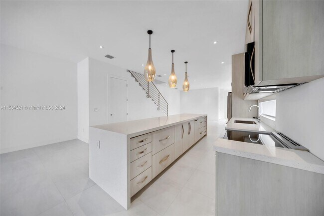 Foto del edificio - 2921 SW 26th St