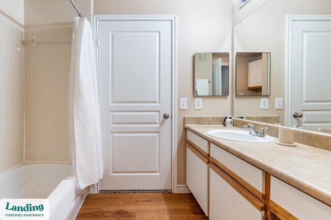 Foto del edificio - 1501 Westpark View Dr