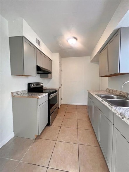 Foto del edificio - 5227 Cannes St
