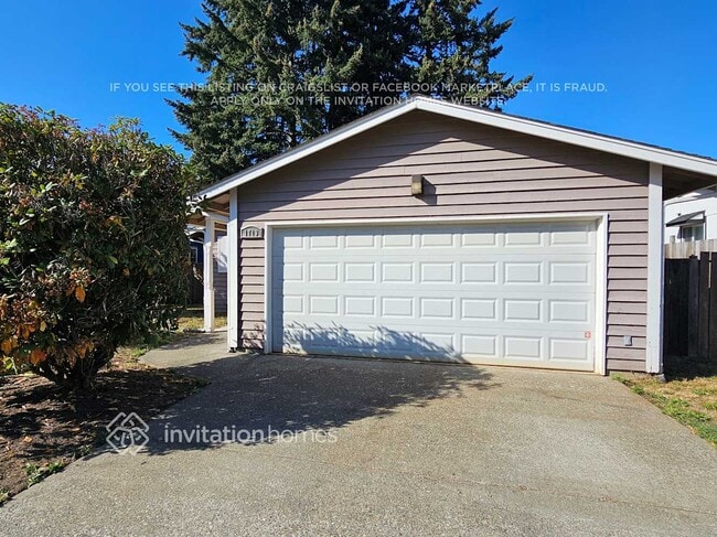 Building Photo - 1719 S 88th St