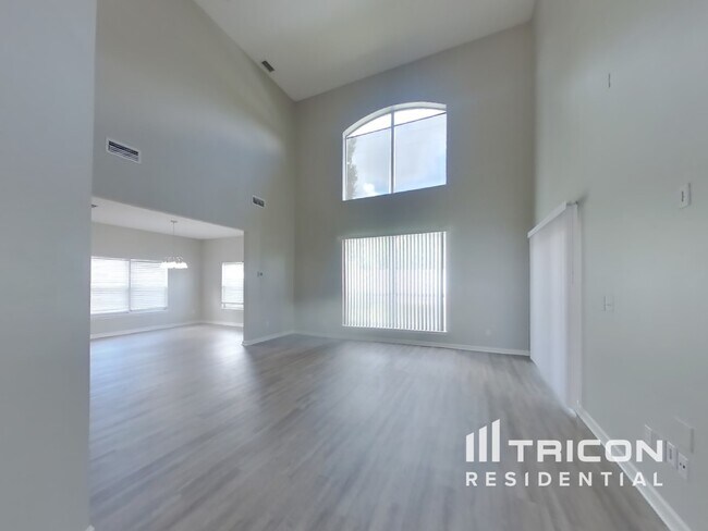 Foto del edificio - 96313 Piedmont Dr