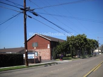 Primary Photo - 1096 N Mollison Ave