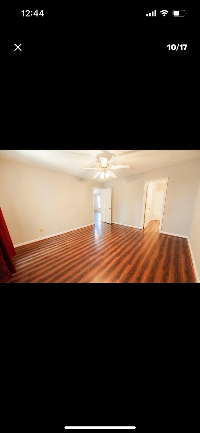 Foto del edificio - 6272 Taylor Ridge Rd