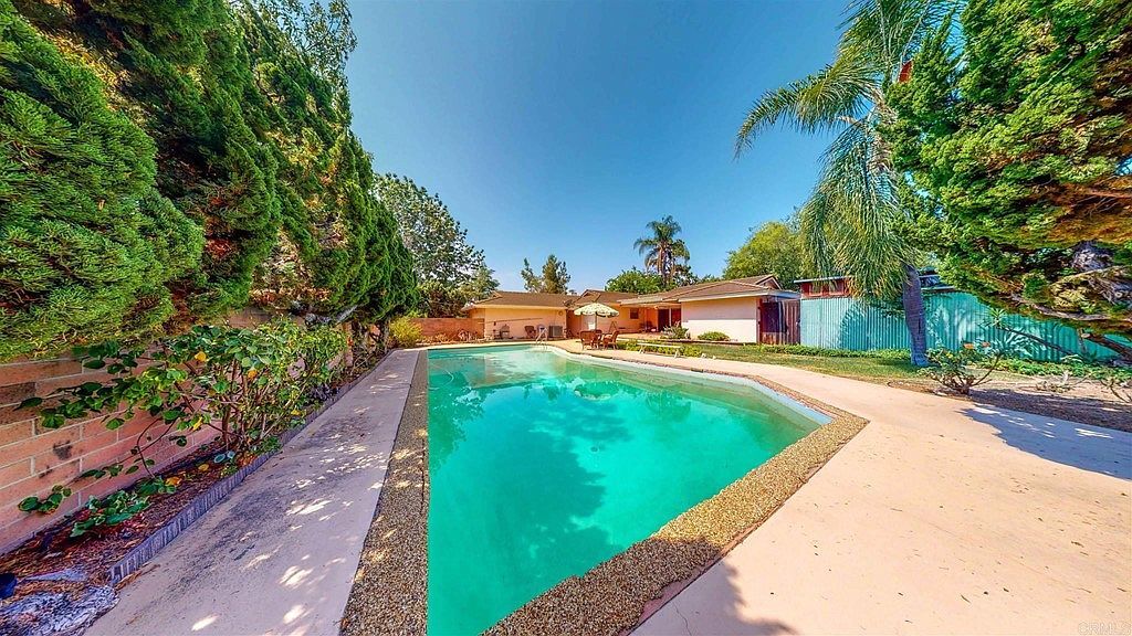 Primary Photo - 16861 Espola Rd