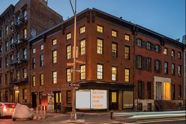 Building Photo - 43 Macdougal St