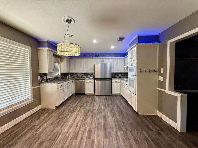 Building Photo - So many Amenities!