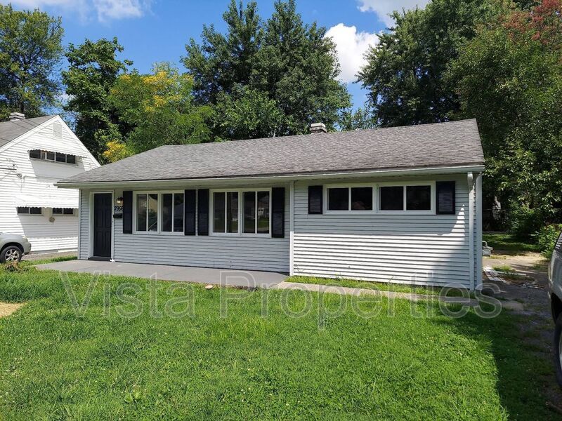 Primary Photo - 2956 Garey Ln