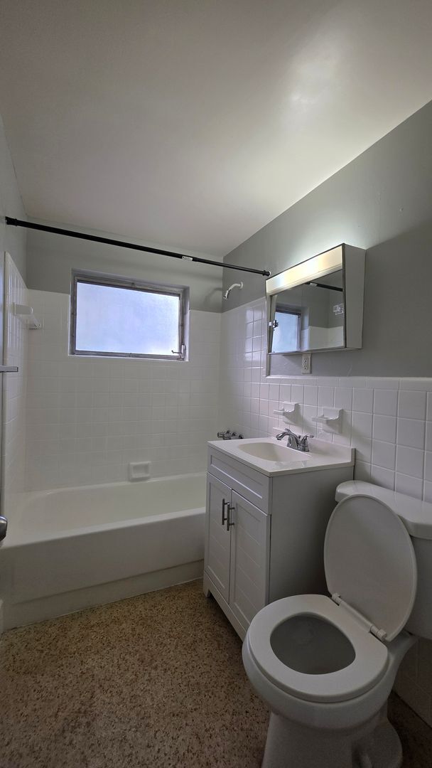 Foto del edificio - 2 Bedroom 1 Bath Single Family Home