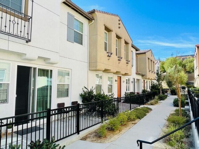 Foto del edificio - 40407 Calle Real