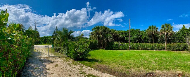 Building Photo - 8045 S Hwy A1A