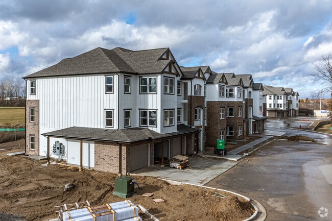 Building Photo - 152 Northland