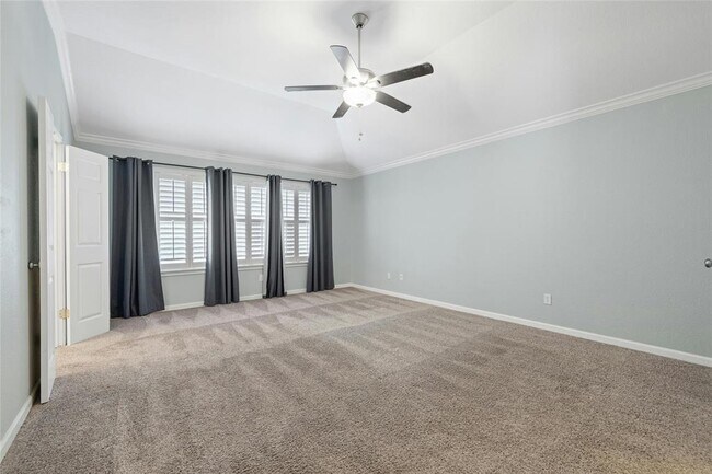 Foto del edificio - 2015 Inverness Dr