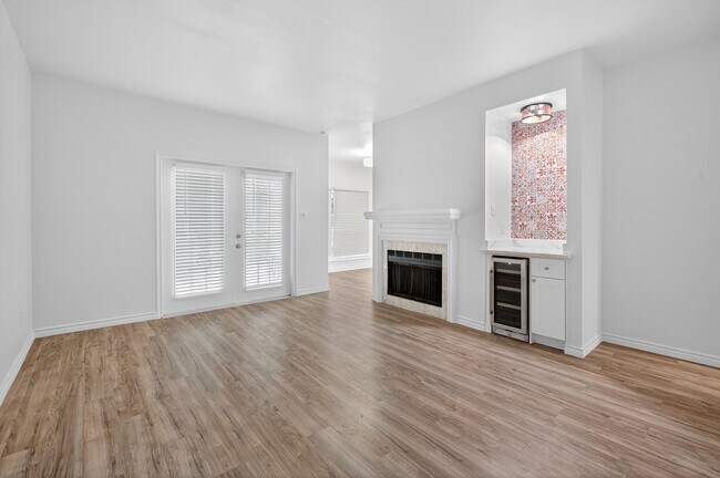 Foto del edificio - 6315 Campbell Rd