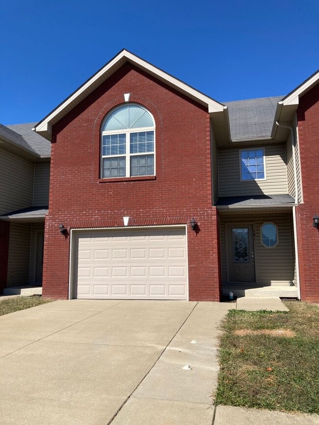 Building Photo - 141 Twin Lakes Dr