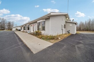 Building Photo - 131 Shady Ln