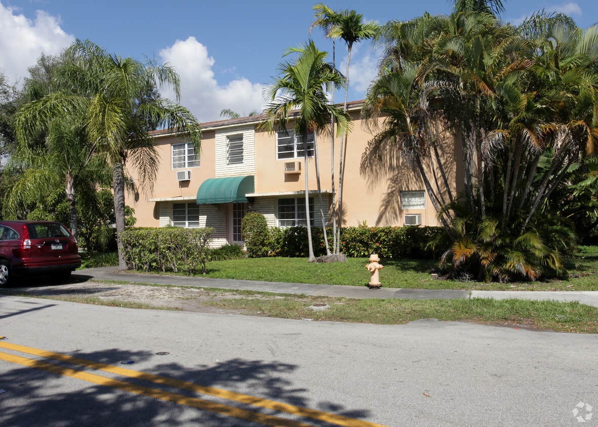 1440 S Le Jeune Rd, Miami, FL 33134 Apartments in Miami, FL