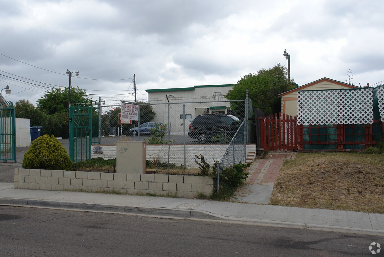 Foto del edificio - Laurel Garden Apartments