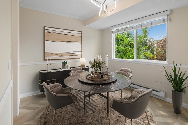Dinning or Office area - 8632 164th Ave NE