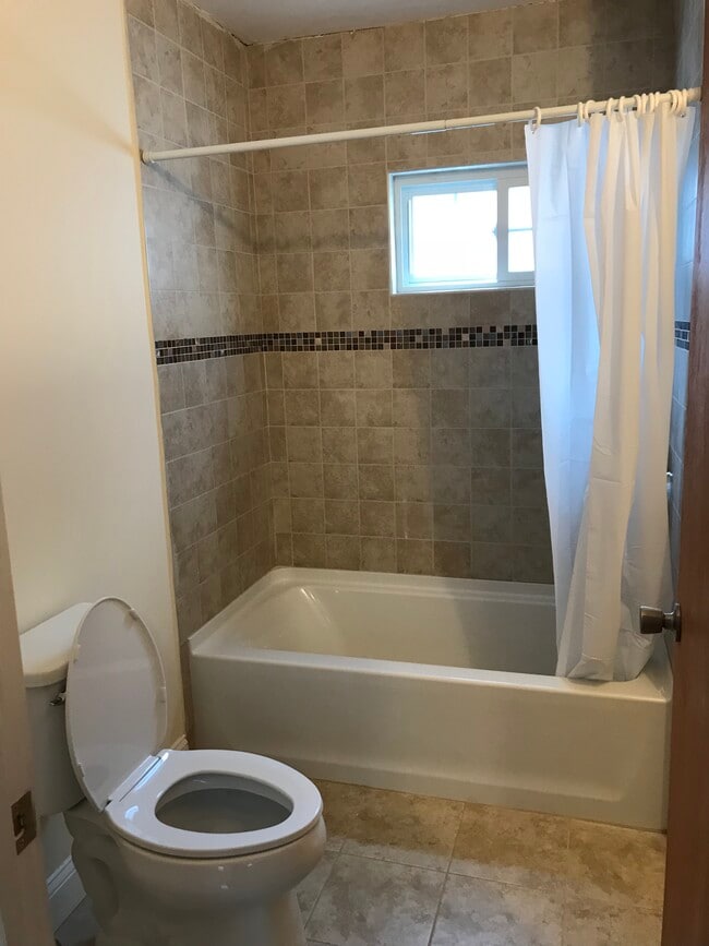 Photo - 28 Wilder St Apartment