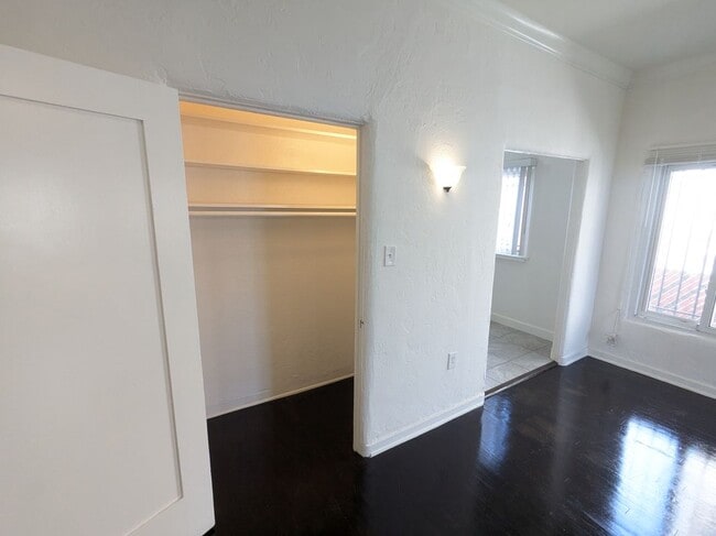 Building Photo - 1152 Gordon St