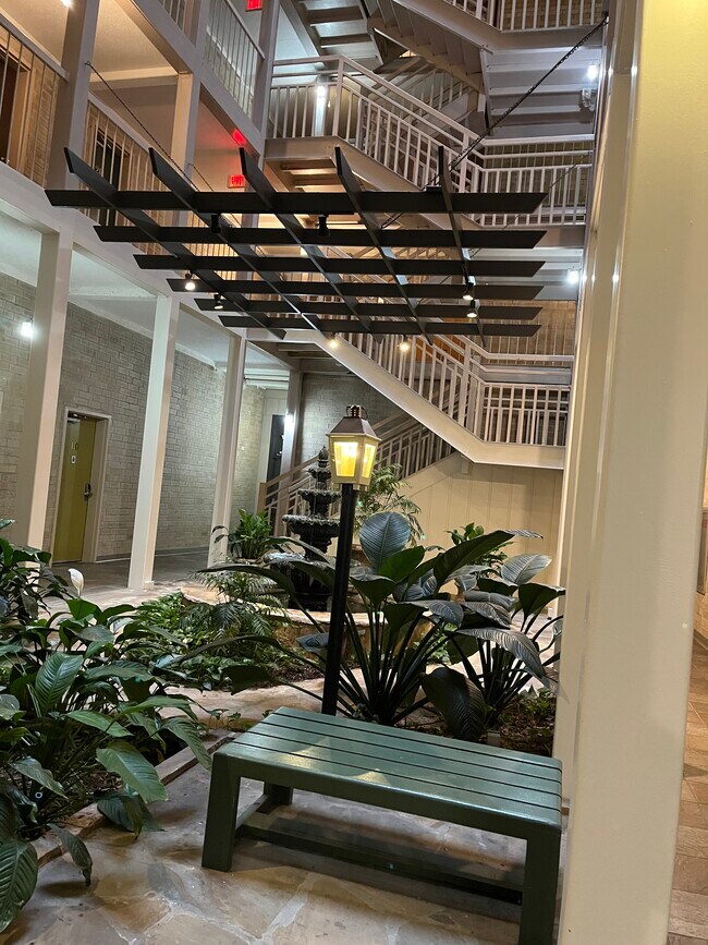 Foto del edificio - 619 King St