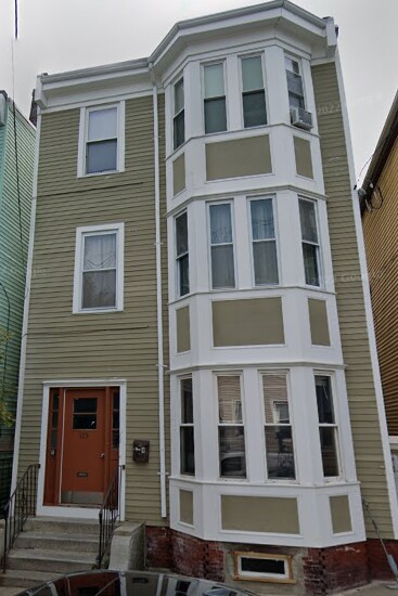 Foto del edificio - 125 Princeton St