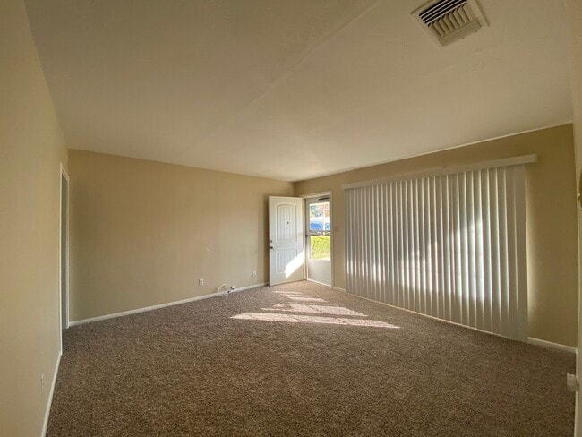 Building Photo - Action Properties RES Inc offering- Central Roseville - 2 Bed, 1 Bath - Separate Living and Famil...