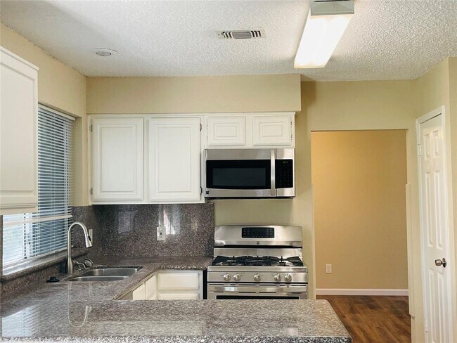 Building Photo - 4534 Texas Trail