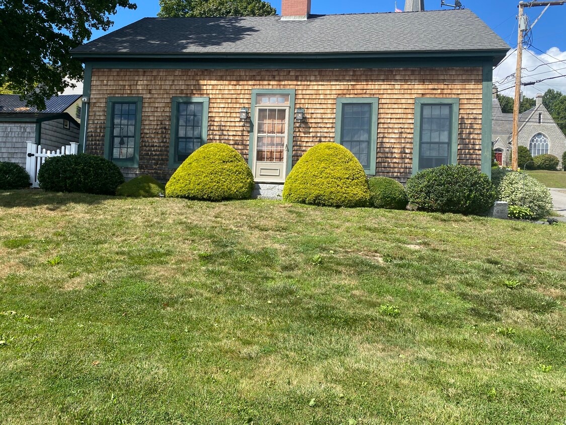 Primary Photo - 4 Temple St
