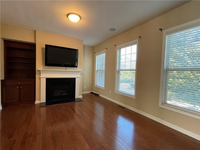 Foto del edificio - 3393 Twinrose Pl