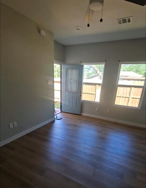 Building Photo - 336 De Haven St