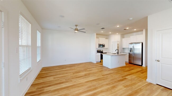 Foto del edificio - 4125 Floyd Aly