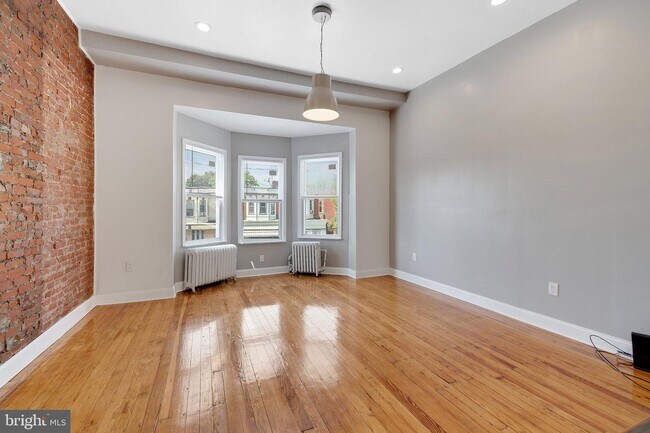 Building Photo - 207 N 53rd St