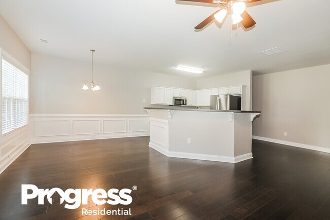 Foto del edificio - 5210 Cedar Shoals Dr