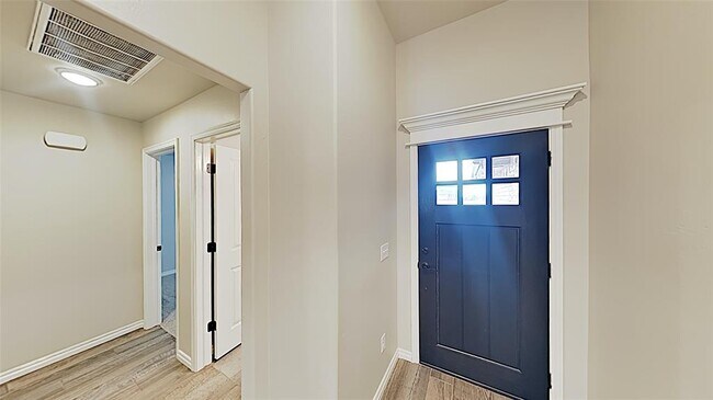 Foto del edificio - 15936 Iron Ridge Rd