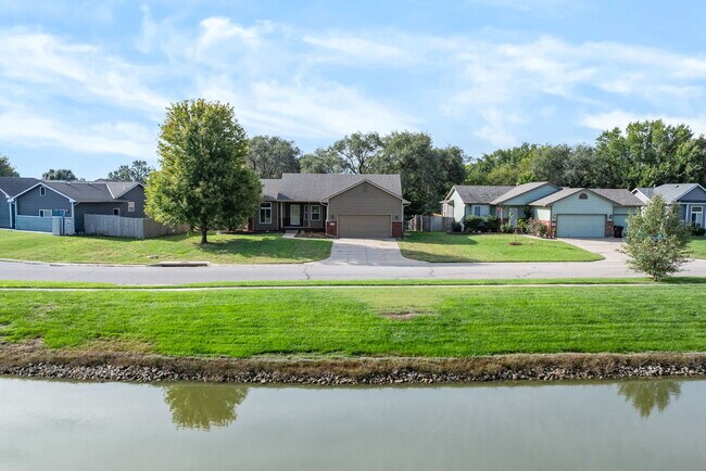 Building Photo - 11907 W Jewell St