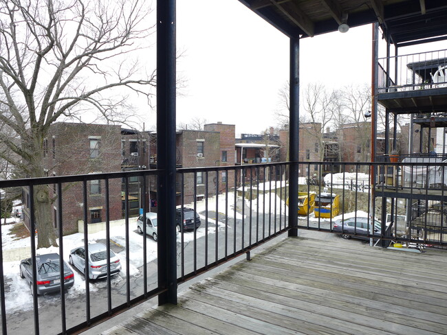 Foto del edificio - 86 Corey Rd