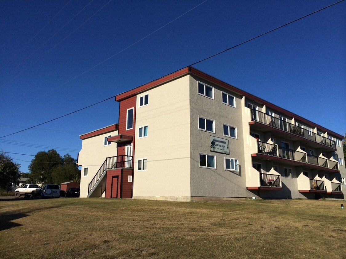 Building Photo - 928-994 94 Ave
