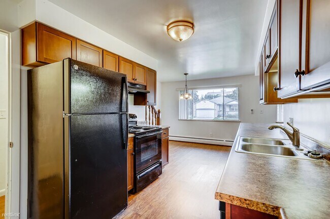 Building Photo - 4 br, 2.5 bath Duplex - 3711 Allison Street
